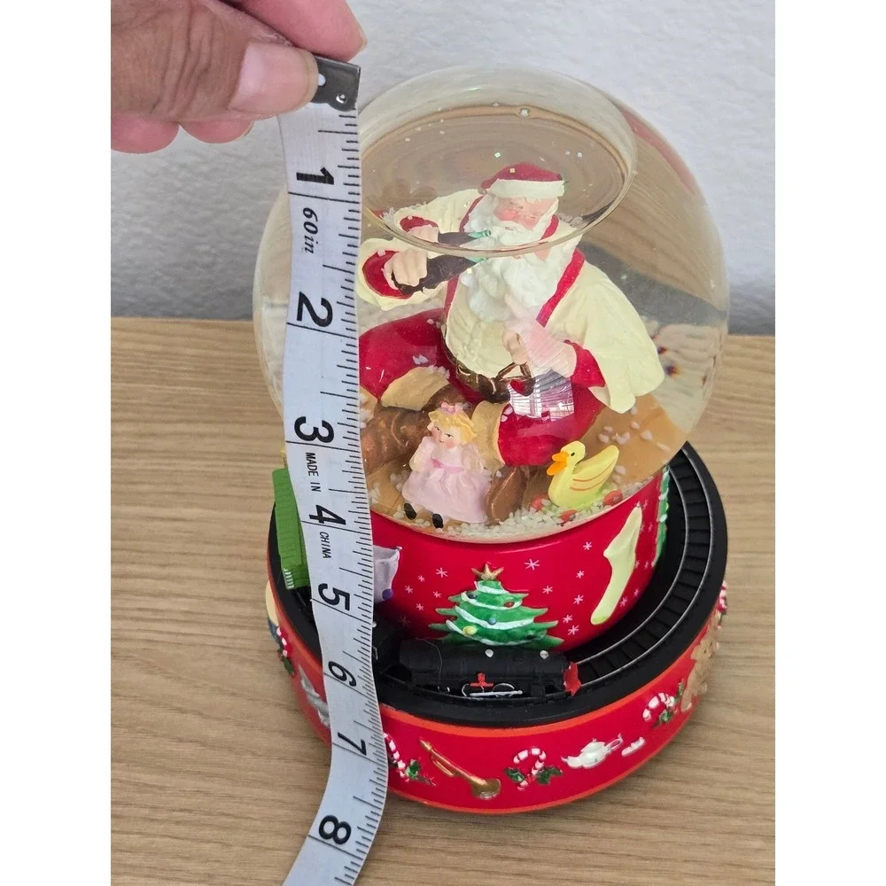 Hallmark Coca-Cola Santa Musical Snow Globe Moving Train 2001
